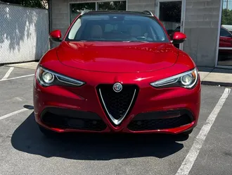 2018 Alfa Romeo Stelvio Ti Lusso photo 2