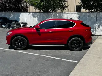 2018 Alfa Romeo Stelvio Ti Lusso photo 4