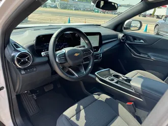 2026 Chevrolet Equinox photo 6