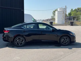 2025 Nissan Sentra photo 3
