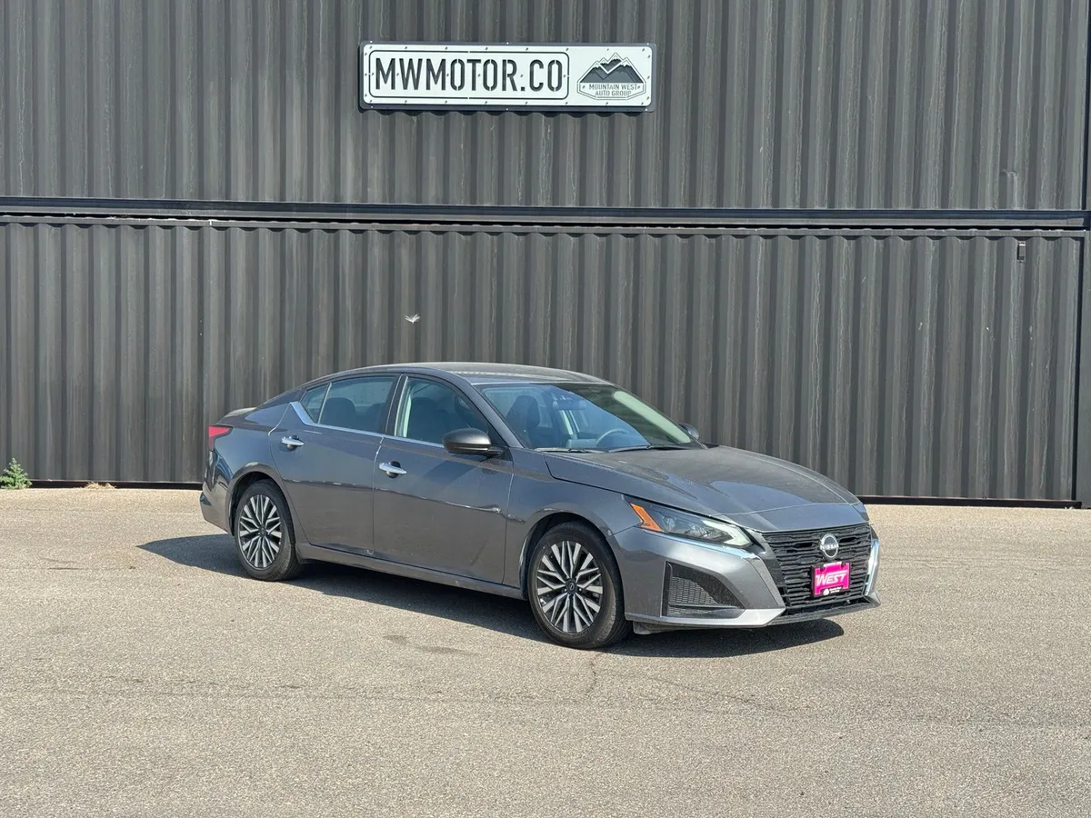 2025 Nissan Altima 2.5 SV