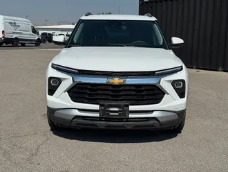 2025 Chevrolet TrailBlazer photo 2