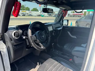 2016 Jeep Wrangler photo 7