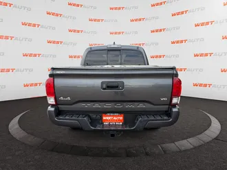 2022 Toyota Tacoma photo 4
