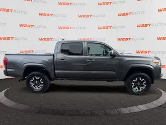 2022 Toyota Tacoma photo 6