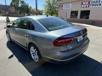2017 Volkswagen Passat photo 5