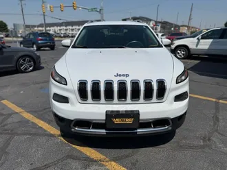 2015 Jeep Cherokee photo 2