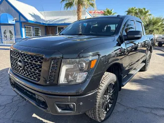 2019 Nissan Titan photo 7
