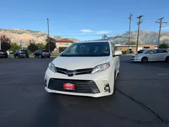 2020 Toyota Sienna photo 3