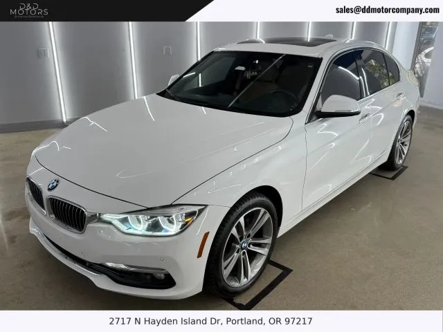 2018 BMW 3 Series 330i xDrive Sedan 4D