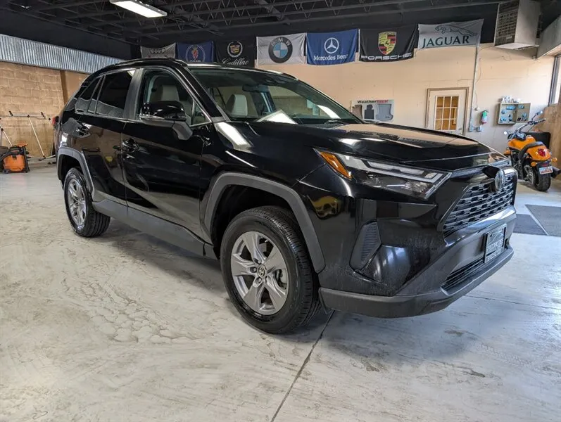 2023 Toyota RAV4 Hybrid LE LE