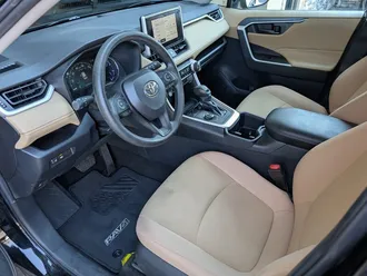 2023 Toyota RAV4 Hybrid LE photo 2