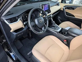 2023 Toyota RAV4 Hybrid LE photo 2