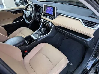 2023 Toyota RAV4 Hybrid LE photo 4