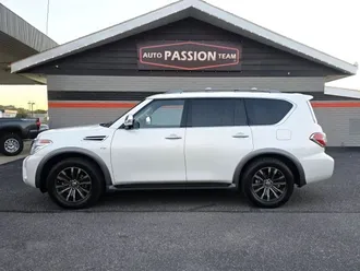 2017 Nissan Armada photo 2