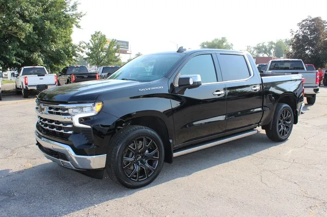 2022 CHEVROLET SILVERADO 1500 LTZ