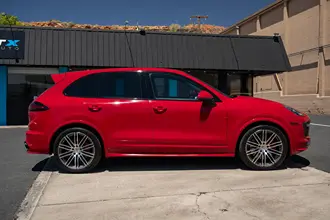 2016 Porsche Cayenne photo 4