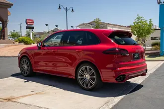 2016 Porsche Cayenne photo 7