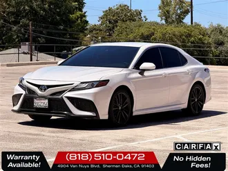 2022 Toyota Camry XSE photo 3