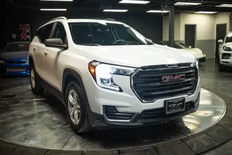 2024 GMC TERRAIN photo 5