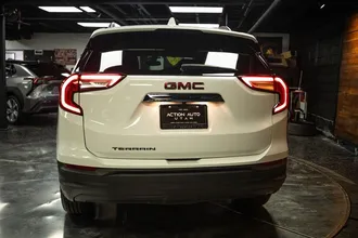2024 GMC TERRAIN photo 6