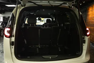 2025 CHRYSLER PACIFICA photo 7