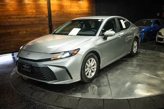 2025 TOYOTA CAMRY photo 2