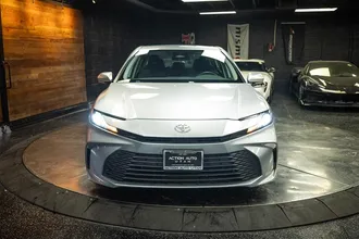 2025 TOYOTA CAMRY photo 4