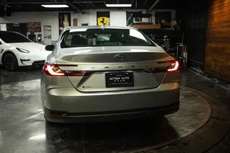2025 TOYOTA CAMRY photo 6