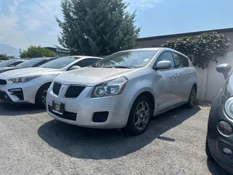 2010 Pontiac Vibe photo 3