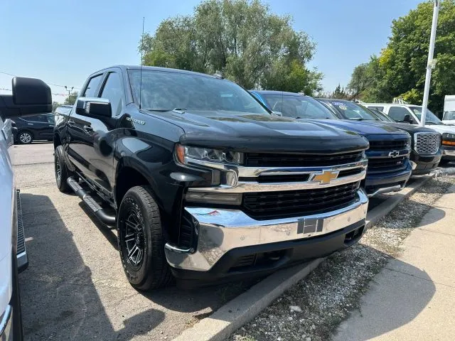 2021 Chevrolet Silverado 1500 Crew Cab LT Pickup 4D 5 3/4 ft