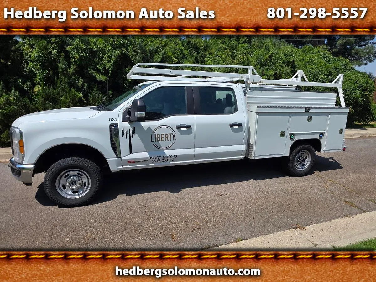 2023 Ford Super Duty F-350 SRW 4WD Crew Cab 172" XL