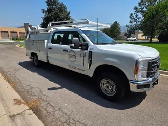 2023 Ford Super Duty F-350 SRW photo 2