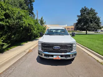 2023 Ford Super Duty F-350 SRW photo 3
