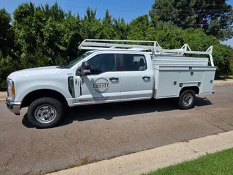 2023 Ford Super Duty F-350 SRW photo 6