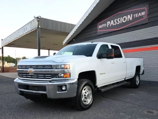 2017 Chevrolet Silverado 2500 HD Crew Cab LT Pickup 4D 8 ft