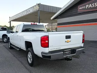 2017 Chevrolet Silverado 2500 HD Crew Cab photo 5