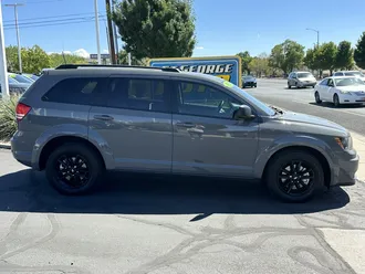 2020 Dodge Journey photo 2