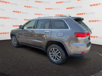 2020 Jeep Grand Cherokee photo 3