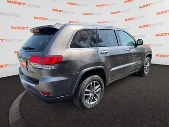 2020 Jeep Grand Cherokee photo 5