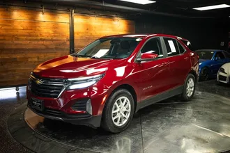 2023 CHEVROLET EQUINOX photo 2