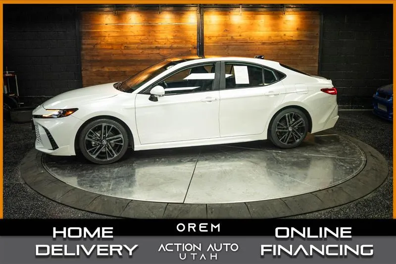 2025 TOYOTA CAMRY XSE