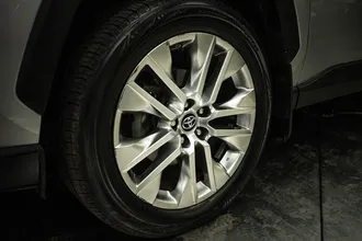 2019 TOYOTA RAV4 photo 3