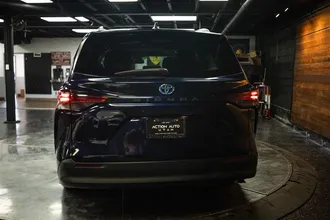 2022 TOYOTA SIENNA photo 6