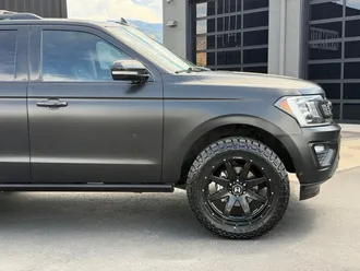 2021 Ford Expedition photo 3