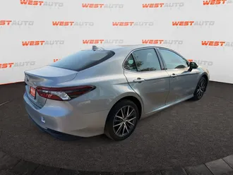 2023 Toyota Camry photo 5