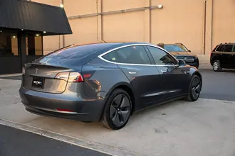 2018 Tesla Model 3 photo 4