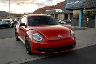 2016 Volkswagen Beetle photo 2