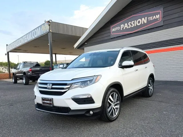 2018 Honda Pilot Touring Sport Utility 4D
