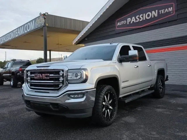 2017 GMC Sierra 1500 Crew Cab SLT Pickup 4D 5 3/4 ft